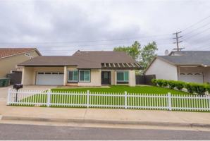 featured image of 3802 Avenida Johanna
