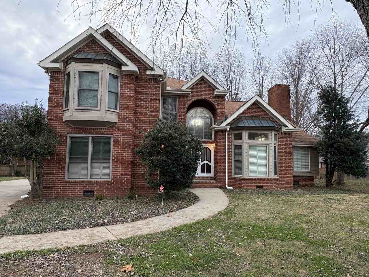 903 Jennifer Ct - Photo 2 of 32