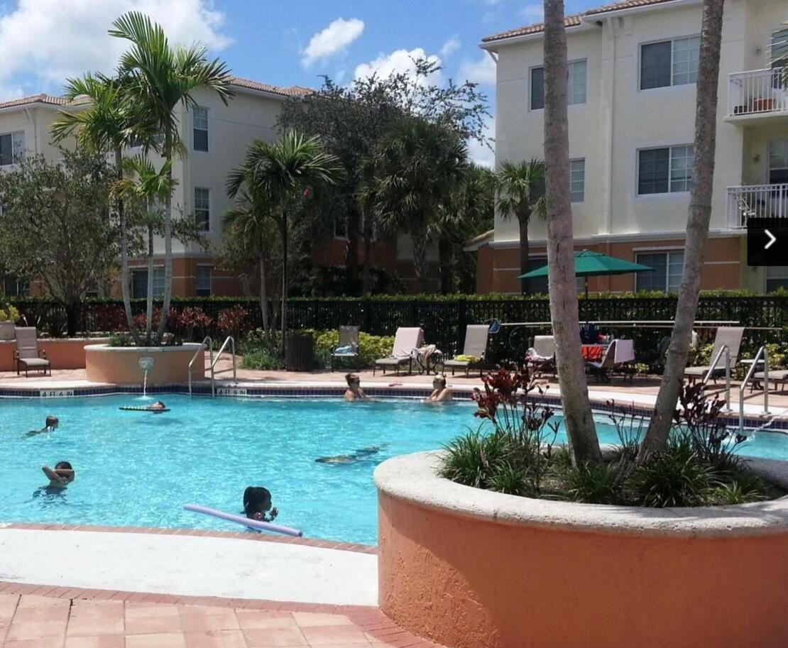 9901 Baywinds Drive - Photo 5 of 9