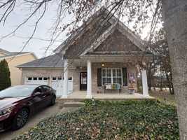 featured image of 3409 Redmon Hill