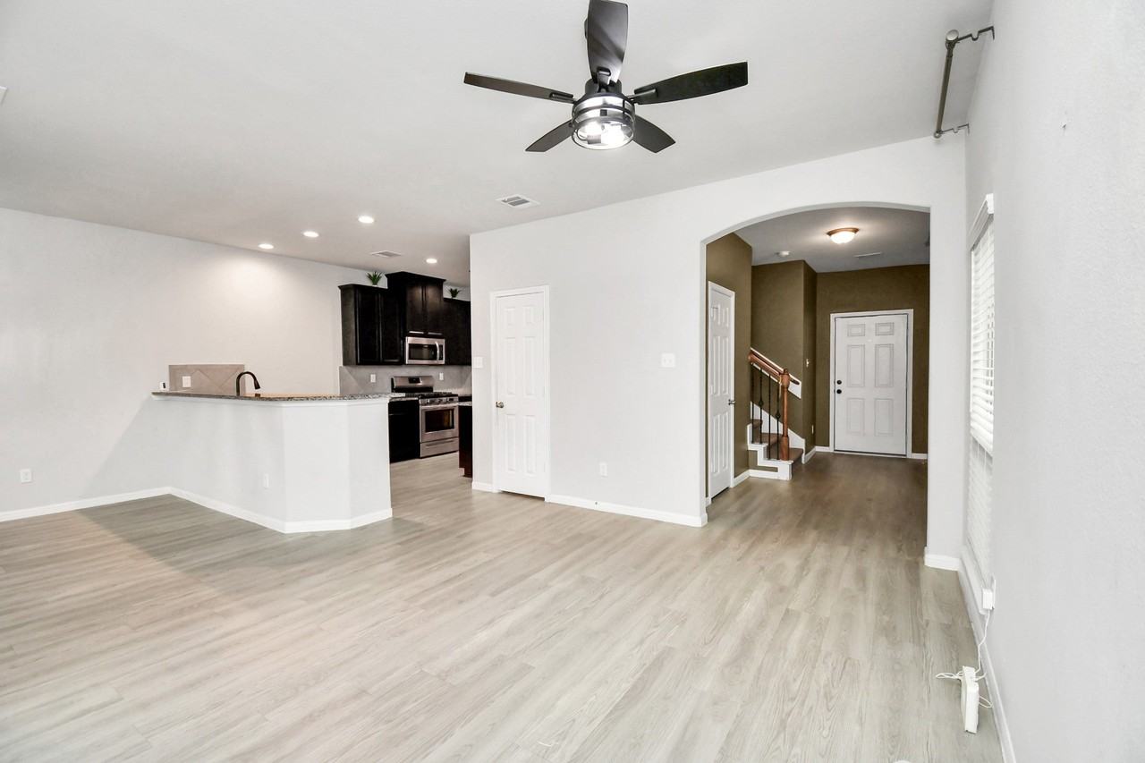 13426 Merryville Harrogate Ln - Photo 4 of 34