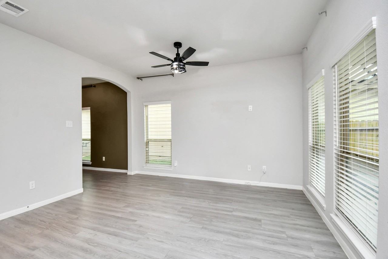 13426 Merryville Harrogate Ln - Photo 7 of 34