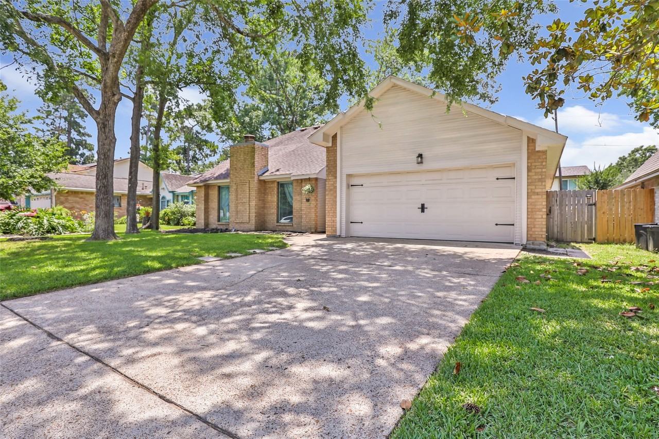 19011 Sandia Pines Drive - Photo 7 of 31