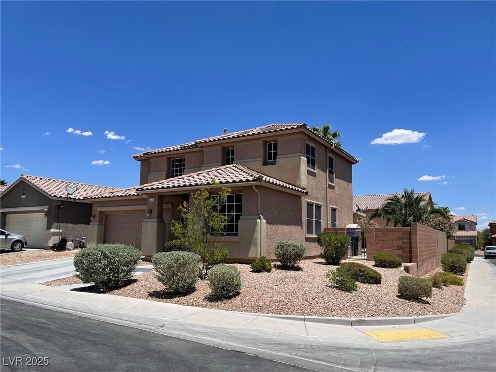 6636 Sand Swallow St - Photo 2 of 37