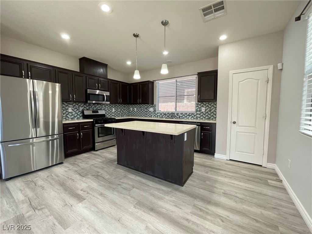 6636 Sand Swallow St - Photo 7 of 37