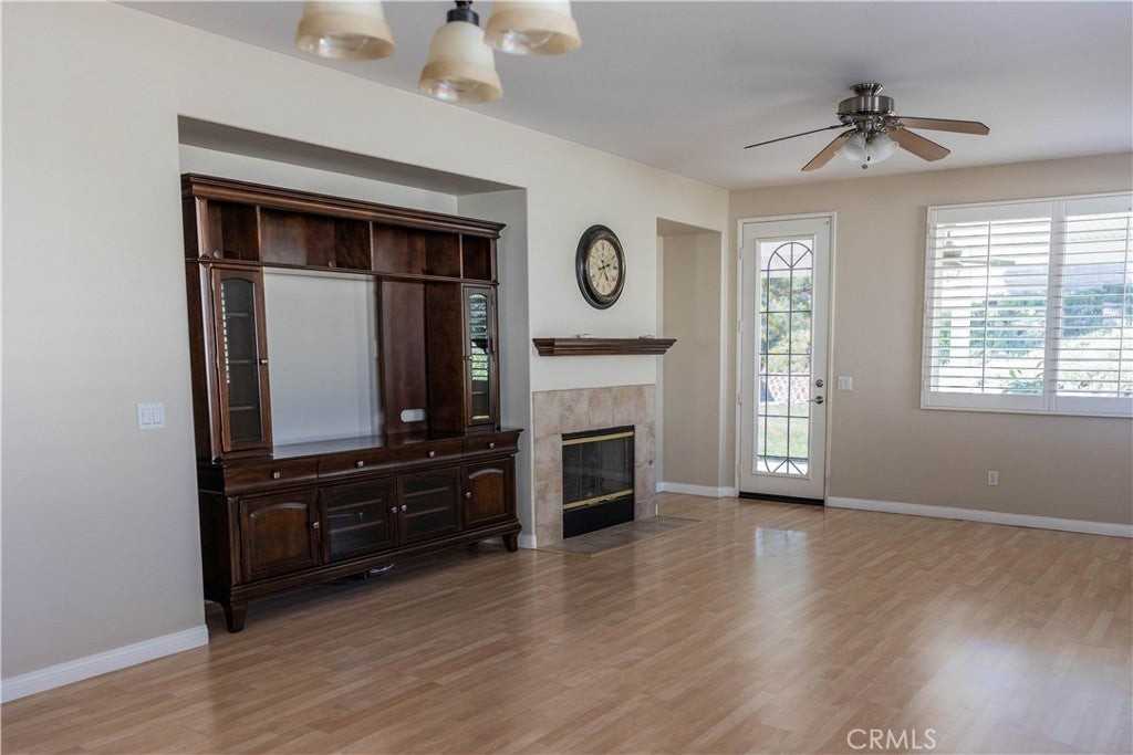 34458 Princeton Drive - Photo 5 of 50