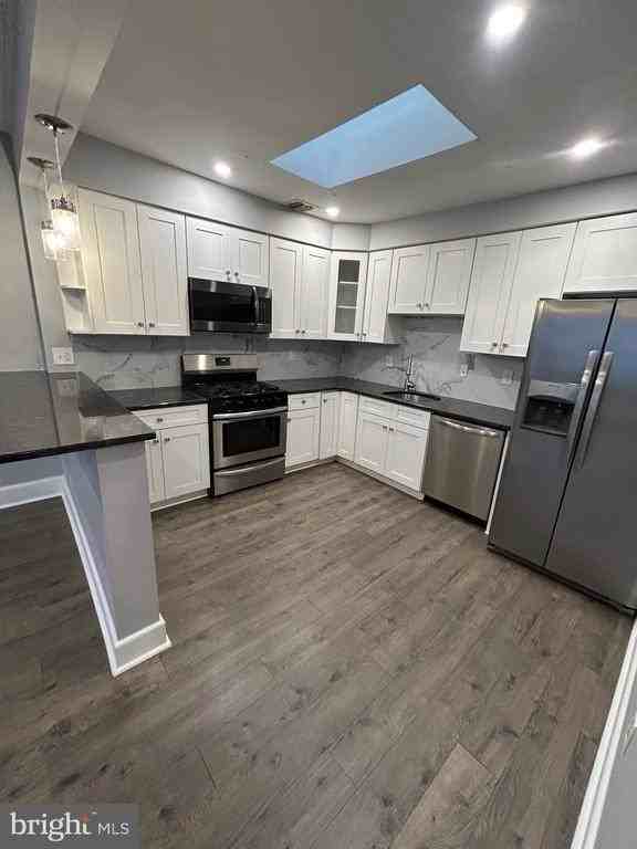 336 Main Street ##3 - Photo 4 of 23