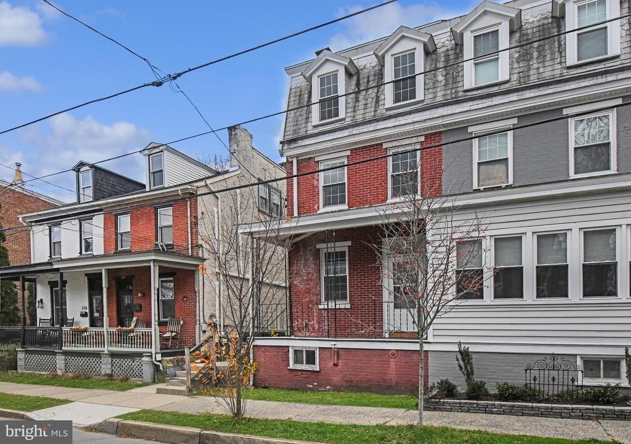 232 Morgan Street - Photo 2 of 43