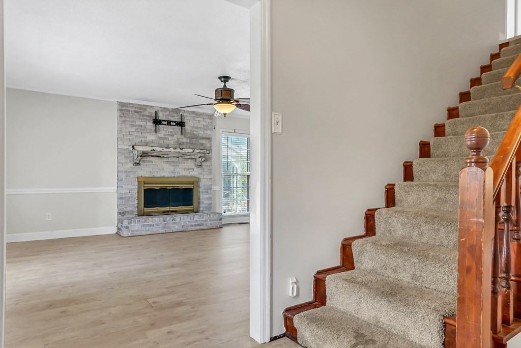 127 North Wood Drive - Photo 6 of 41