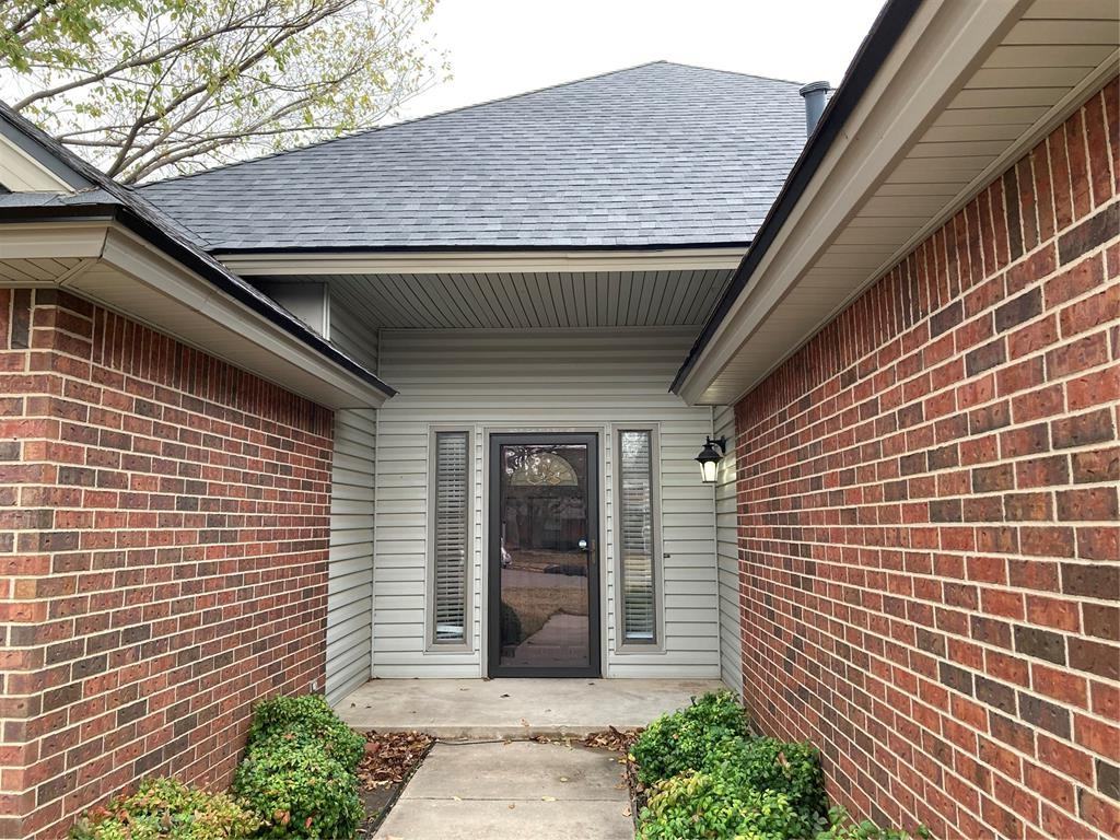 405 Rhoades Court - Photo 3 of 35