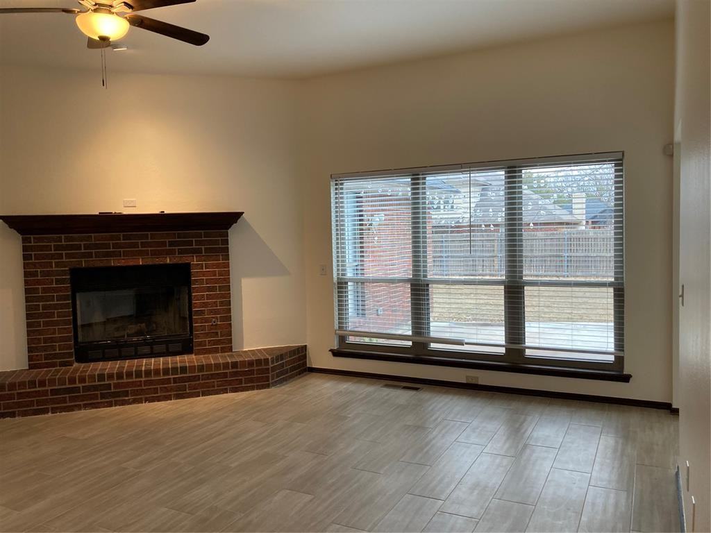 405 Rhoades Court - Photo 6 of 35