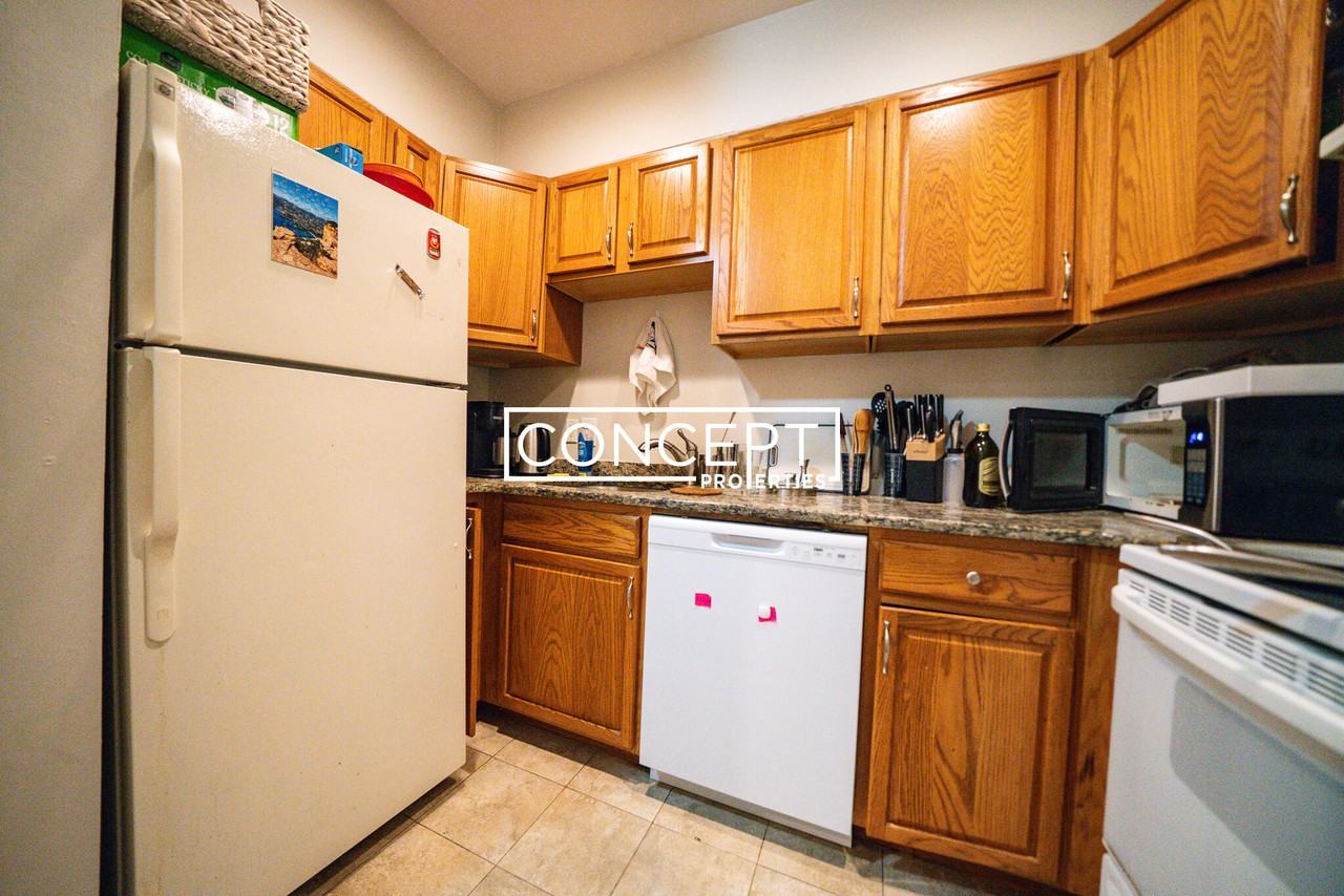 65 Hemenway St #10CP - Photo 7 of 13