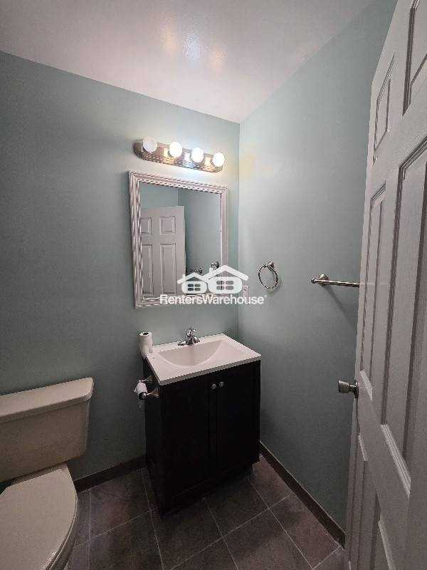 74 Breezeview Drive - Photo 4 of 32