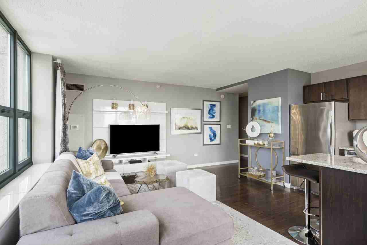 1 W Superior St #1-1 - Photo 3 of 22