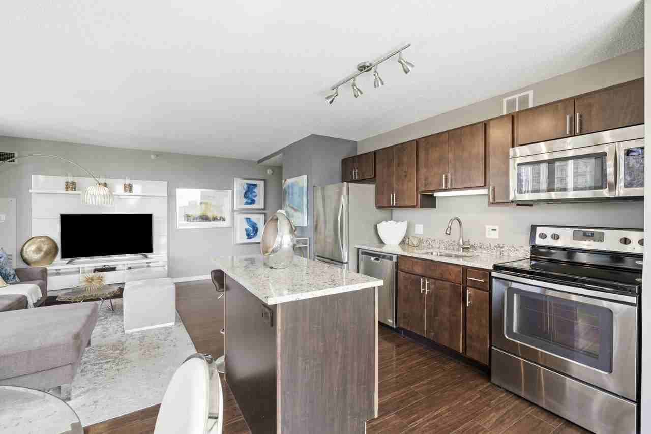 1 W Superior St #1-1 - Photo 5 of 22