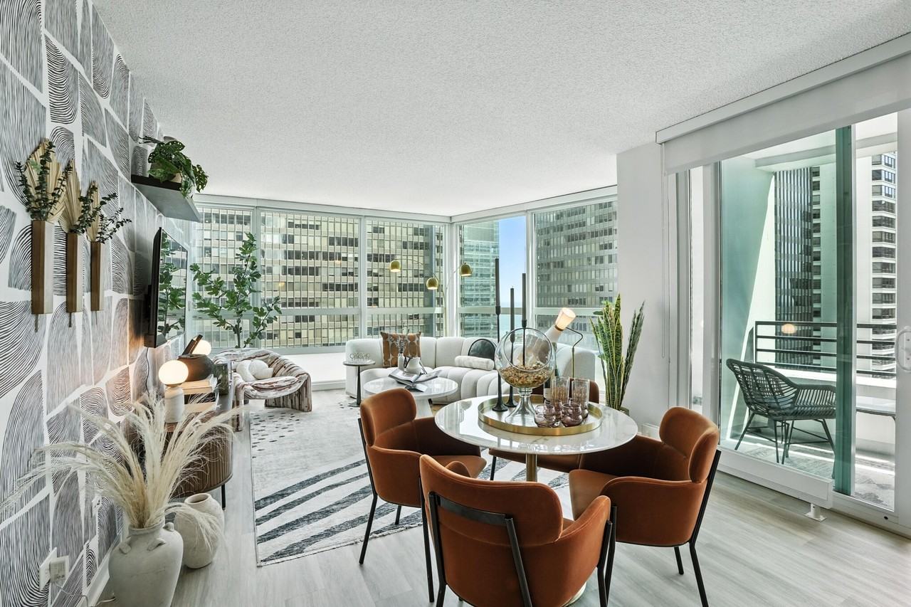 345 E Ohio St #2-2 - Photo 2 of 27