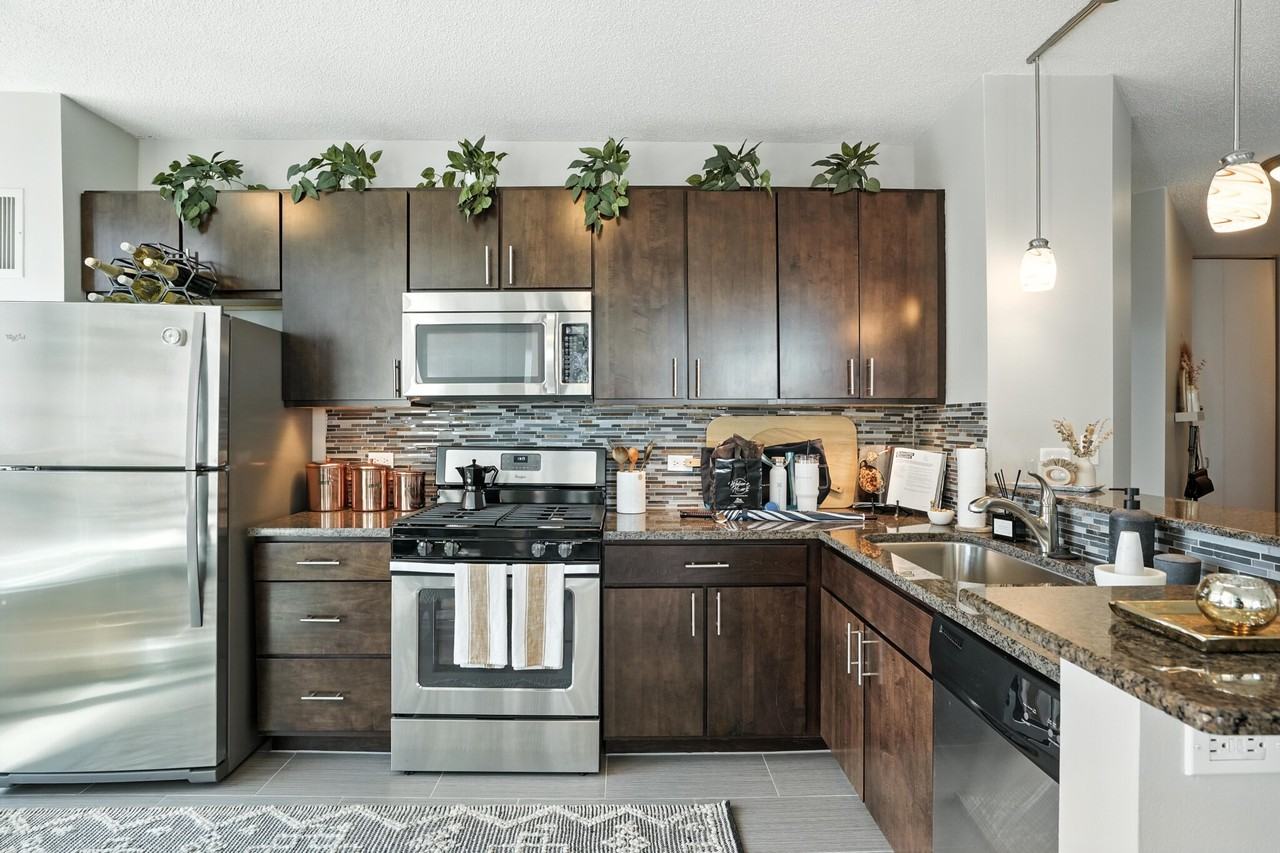 345 E Ohio St #2-2 - Photo 5 of 27