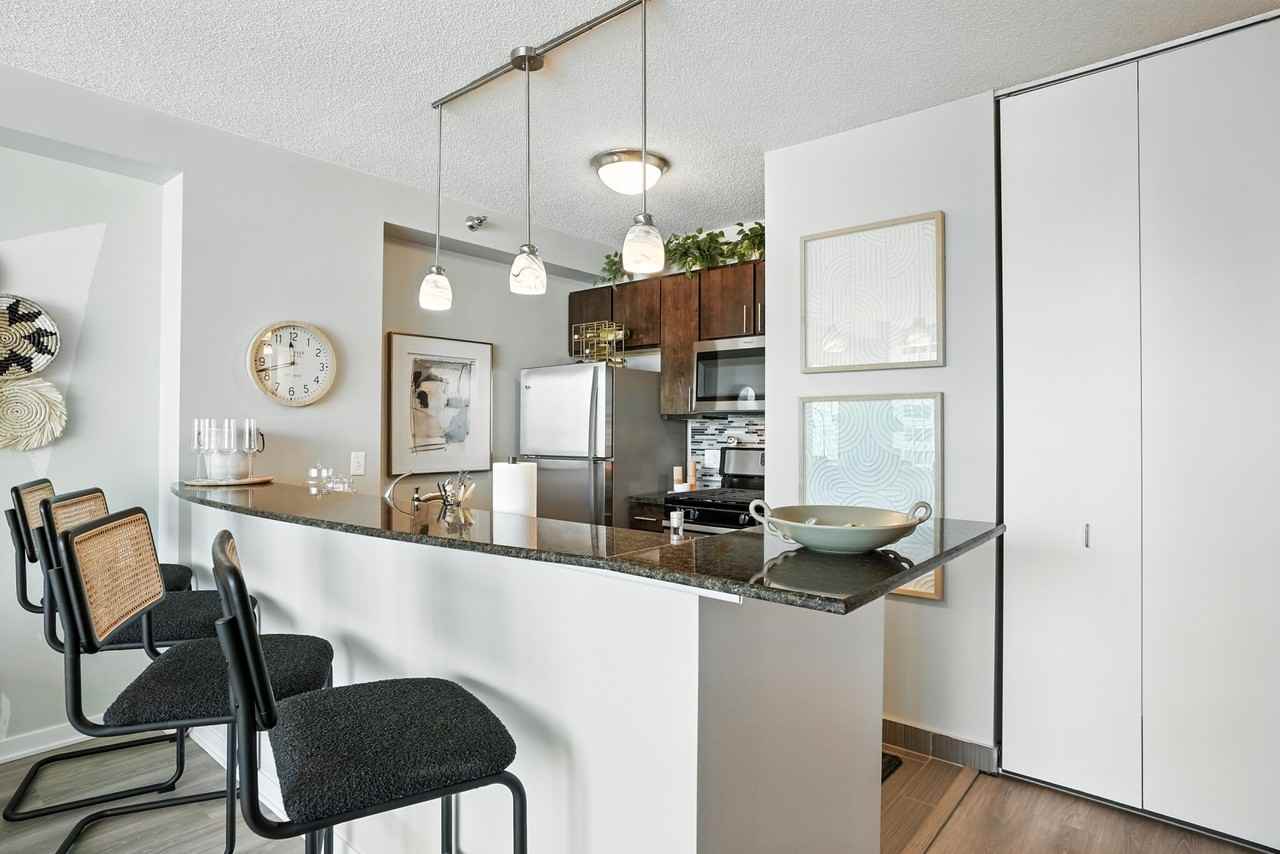 345 E Ohio St #1-1 - Photo 4 of 23