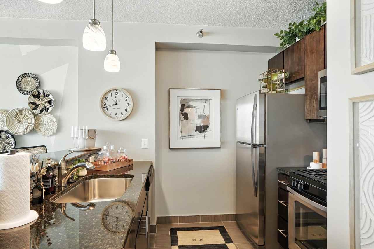 345 E Ohio St #1-1 - Photo 5 of 23