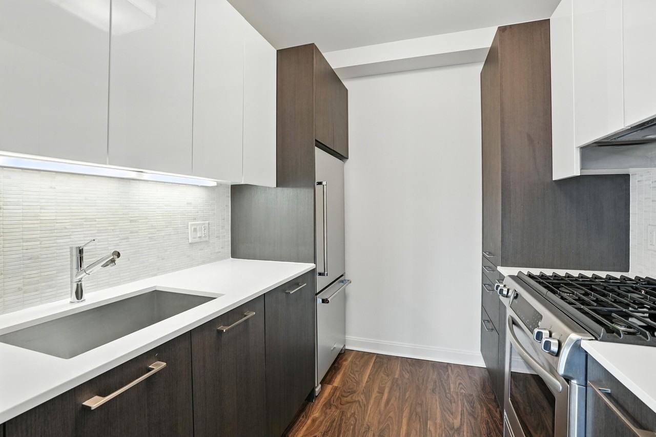 111 W Wacker Dr #1-1 - Photo 5 of 31