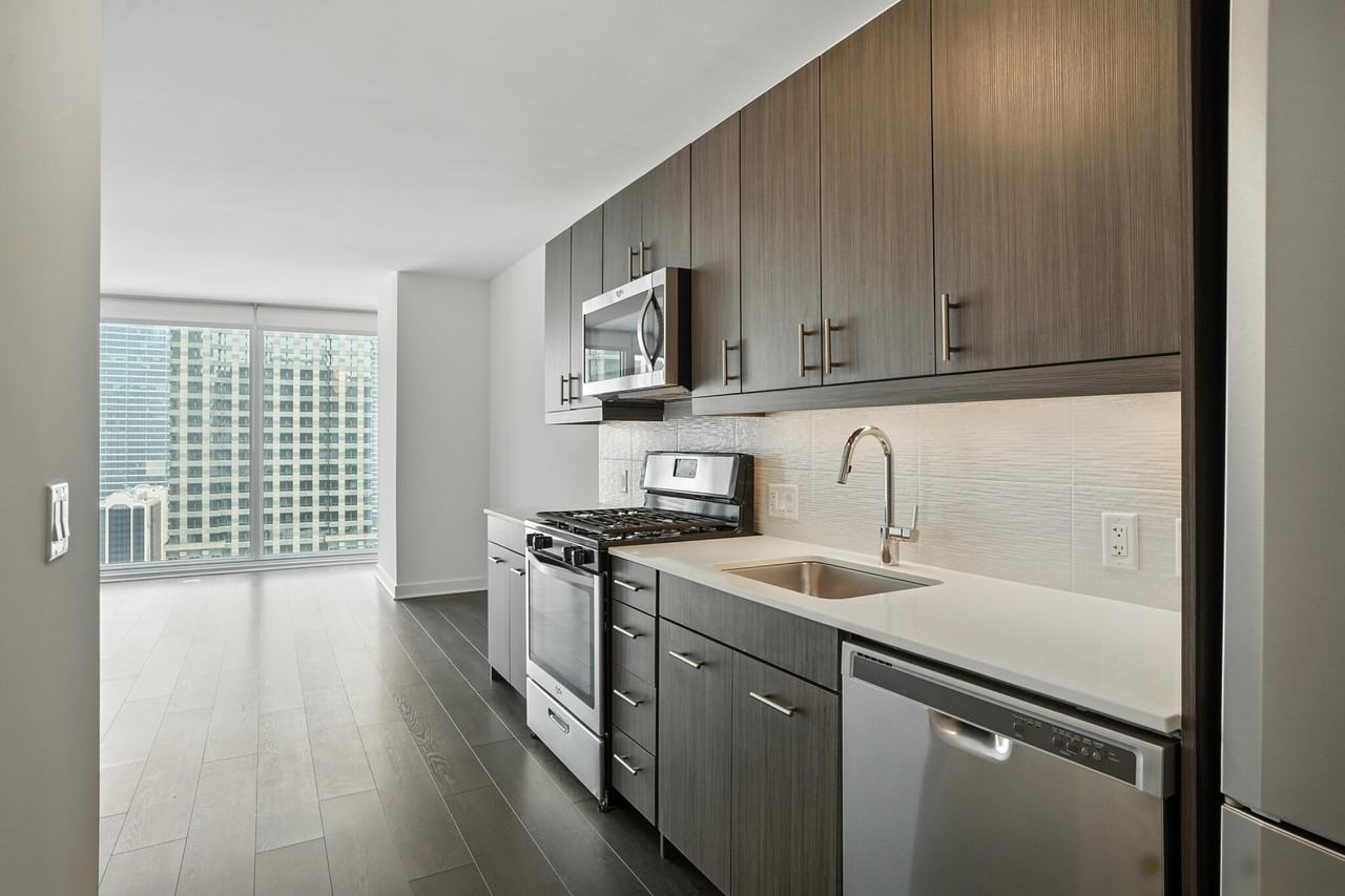 25 W Randolph St - Photo 5 of 23