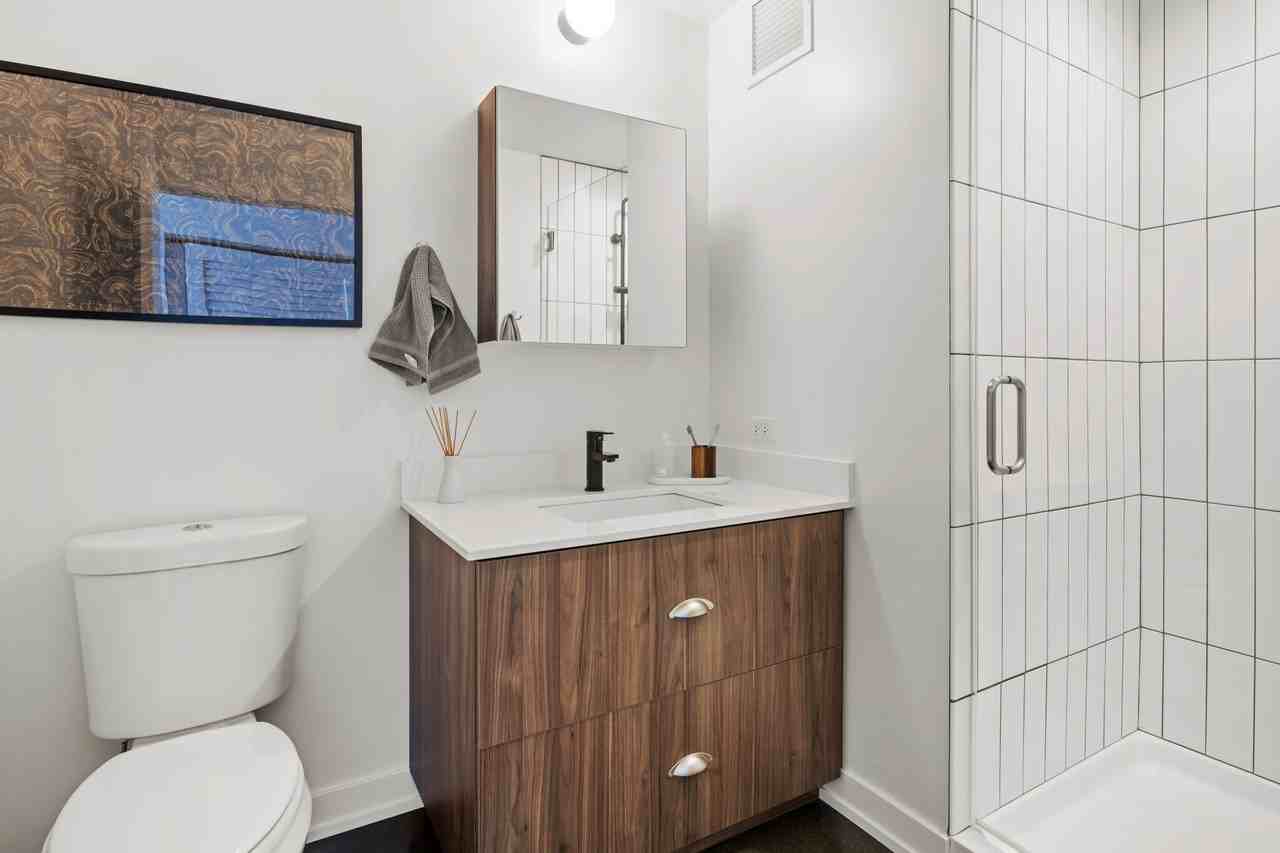 1461 S Blue Island Ave - Photo 5 of 15