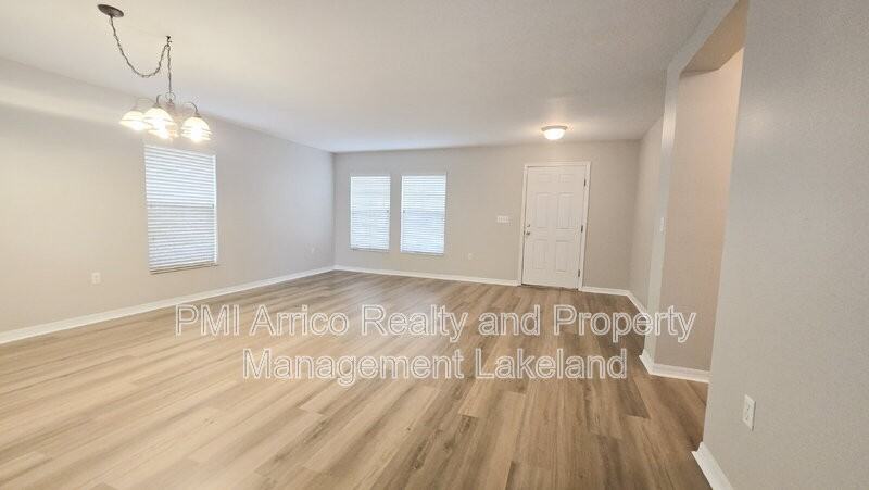 6955 Lake Eaglebrooke Dr - Photo 2 of 32