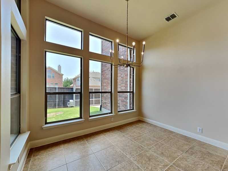 11340 Classic Ln - Photo 6 of 23