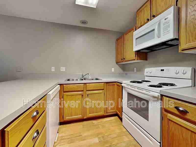 2865 Vesta St - Photo 5 of 22