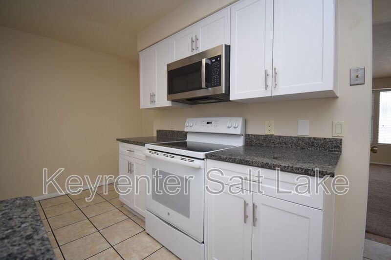 788 David Way - Photo 7 of 22