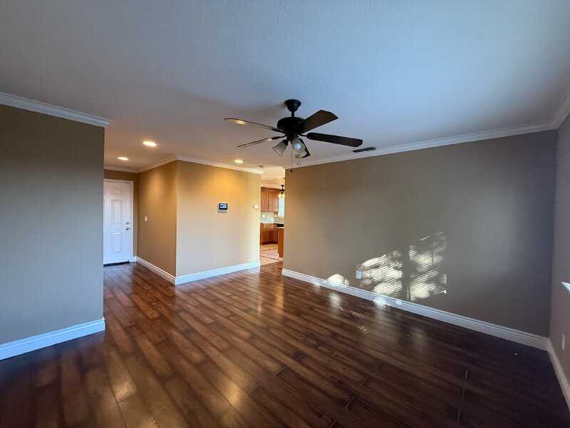 91 Decathalon Circle - Photo 4 of 17