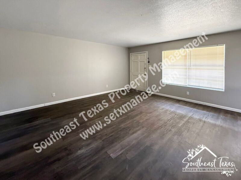 655 Adams St #01 - Photo 2 of 9