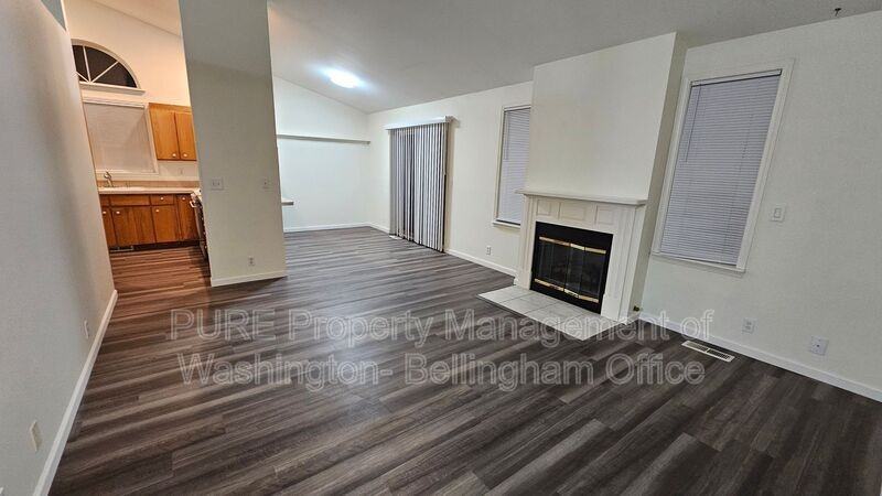 4211 Consolidation Ave - Photo 6 of 13