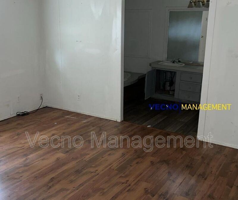 201 South Preston Road #23 - Photo 3 of 5