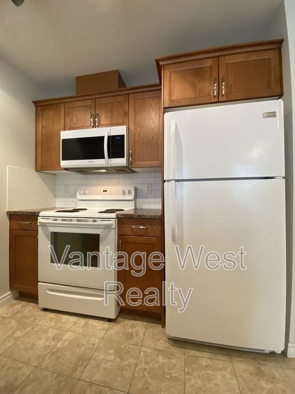 101 Sutherland Avenue - Photo 2 of 9