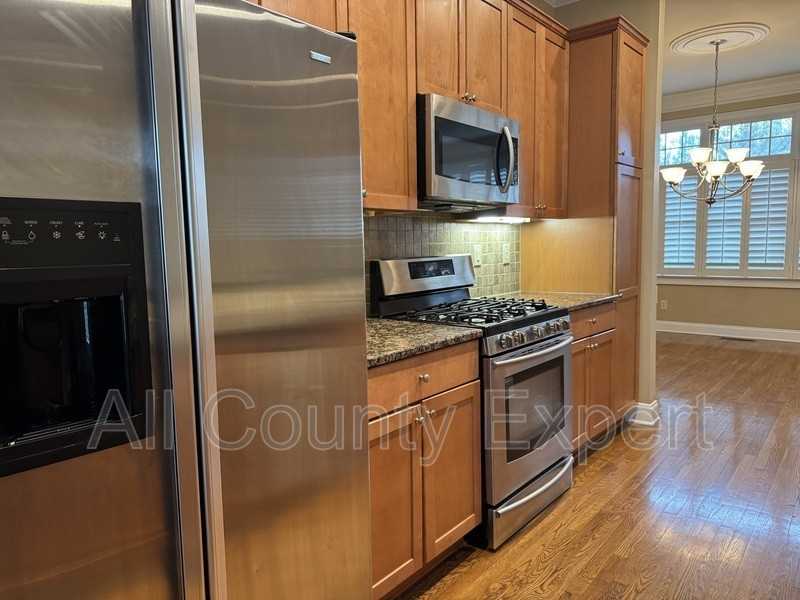 1258 Dekalb Ave Ne #126 - Photo 4 of 22