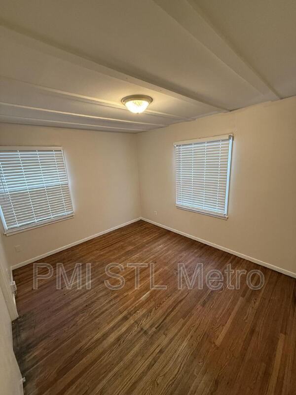 10327 Renfrew Dr - Photo 5 of 9