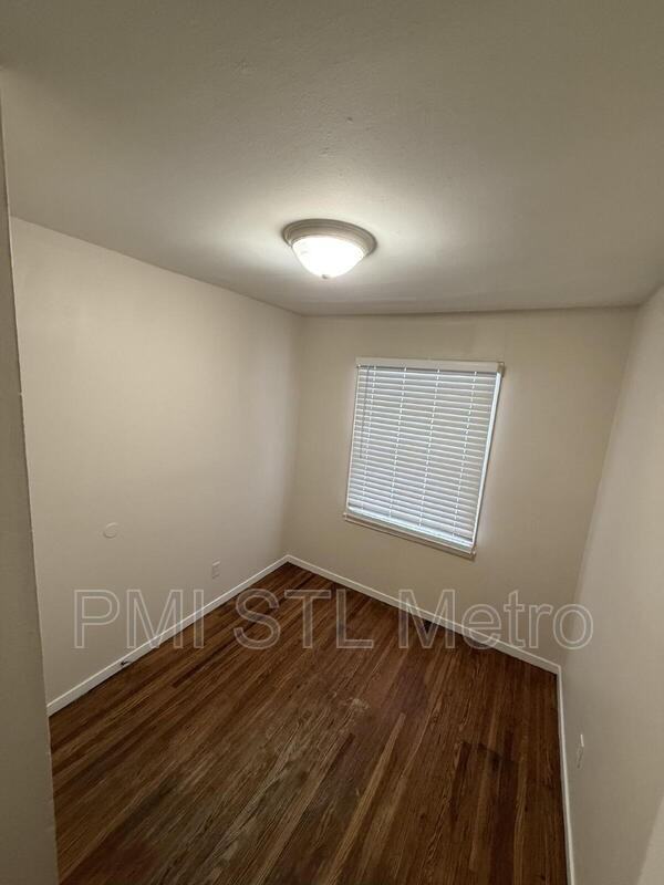 10327 Renfrew Dr - Photo 6 of 9