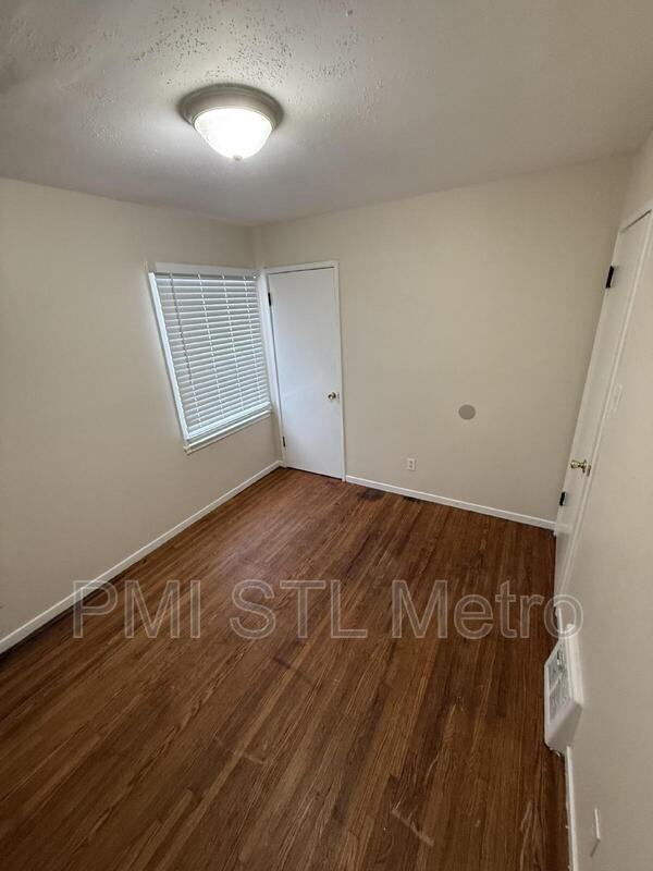 10327 Renfrew Dr - Photo 7 of 9