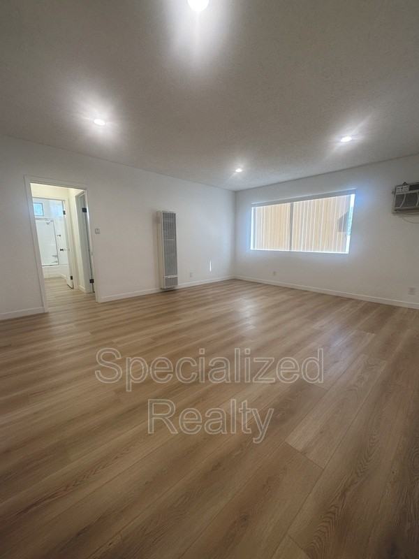 824 E Windsor Rd #9 - Photo 6 of 8