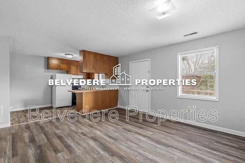 2402 Markwood Ln - Photo 4 of 17