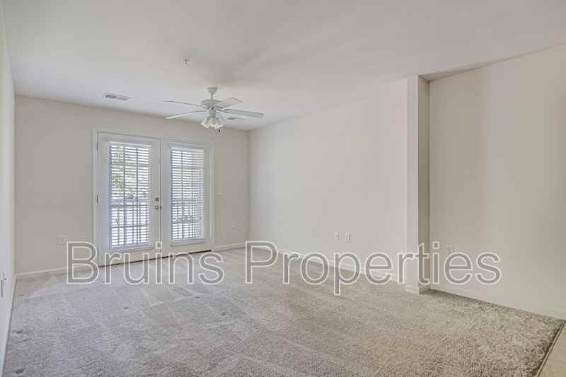 4505 Old Battleground Rd #1 - Photo 4 of 40