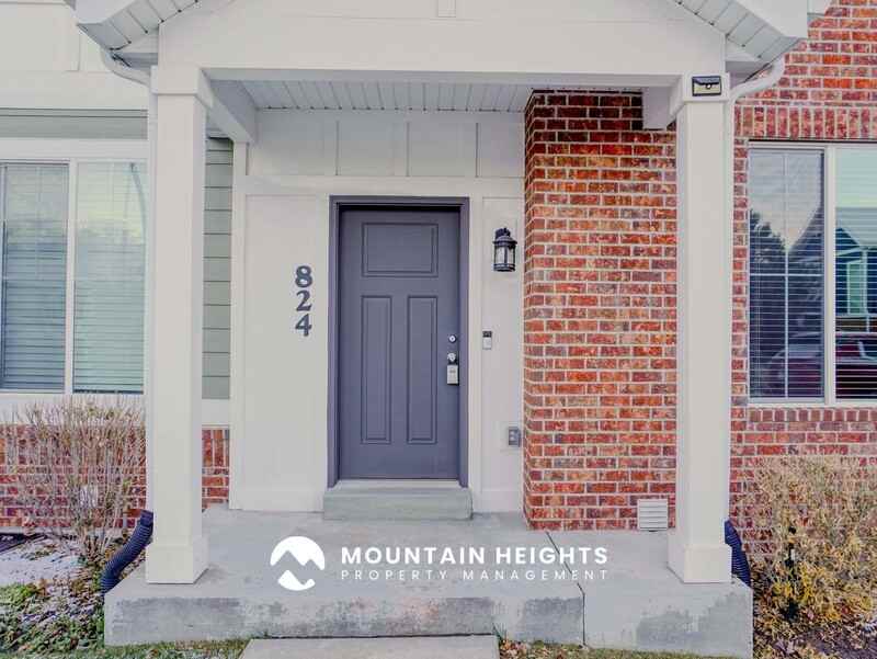 824 E Newfield Dr - Photo 3 of 34