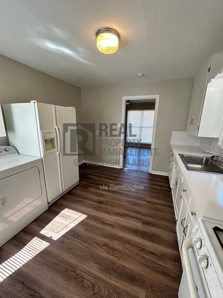 4123 South Harrison Street - Photo 7 of 10