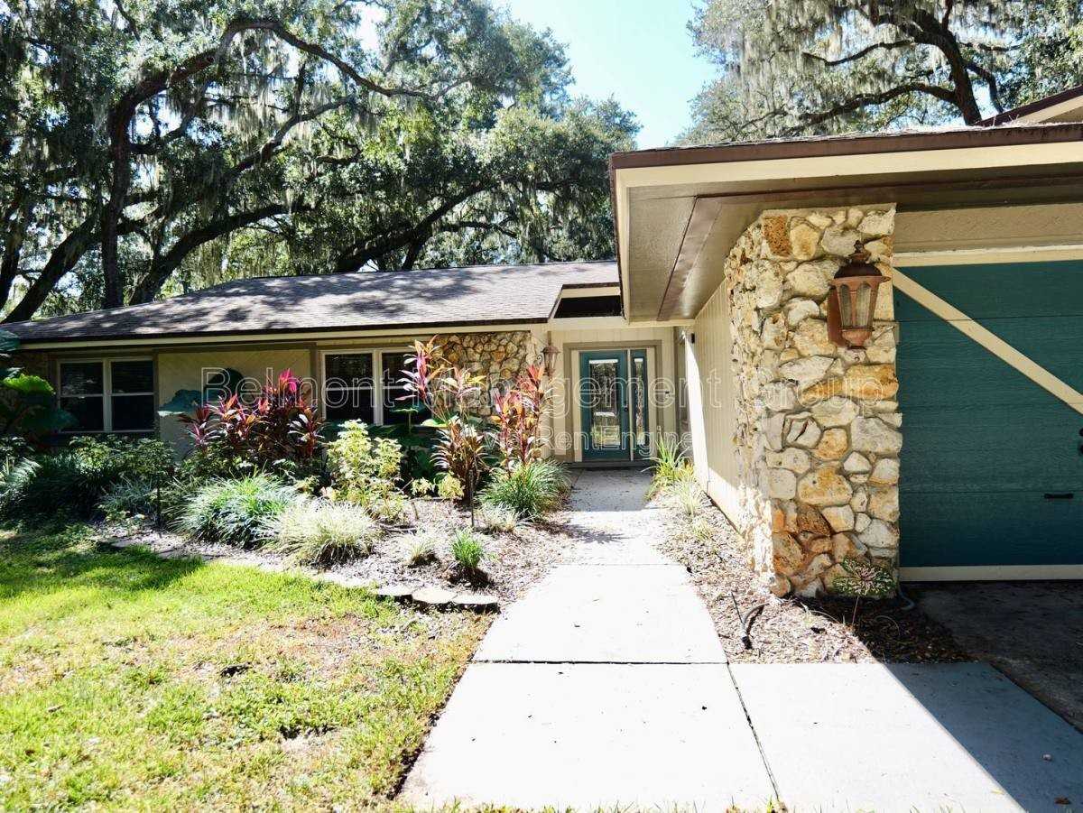 5376 Majestic Island Cir - Photo 2 of 10