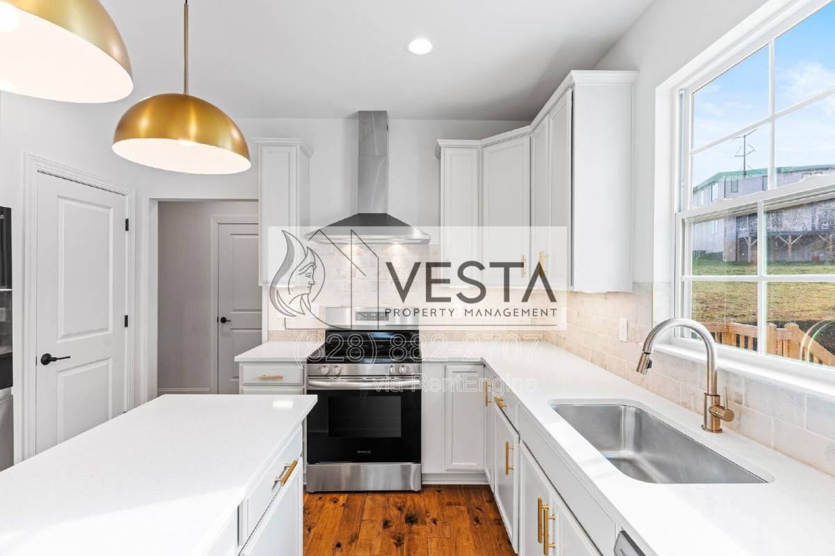 86 Scott Meadows Dr - Photo 2 of 10