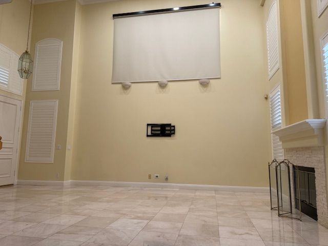 316 Genoa Street - Photo 2 of 38