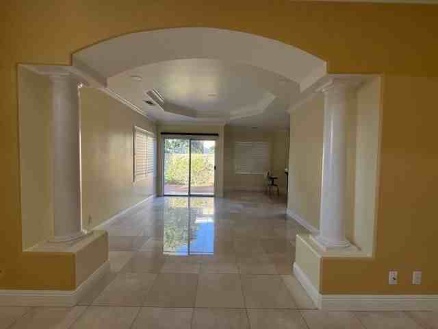 316 Genoa Street - Photo 4 of 38