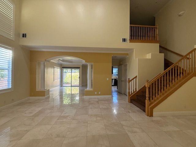 316 Genoa Street - Photo 5 of 38