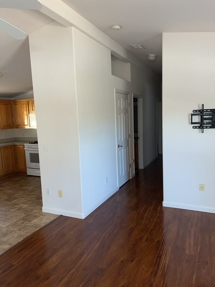 5175 Tomahawk Way - Photo 4 of 29